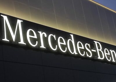 Mercedes Benz